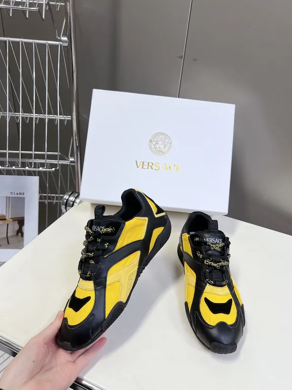 Versace Shoe 